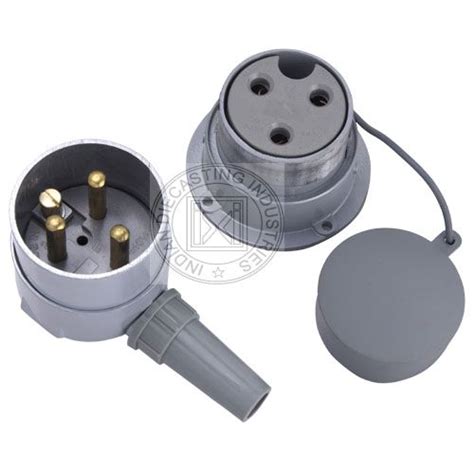 30 Amp 3 Pole Metal Clad Plug Socket Manufacturer, Exporter from Aligarh