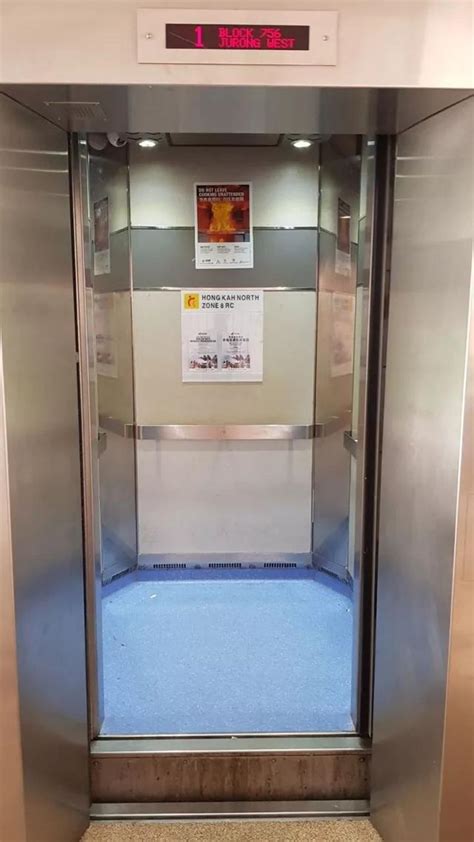 电梯坏了一周没修好 华商报记者采访后已恢复_单元_维修_小区