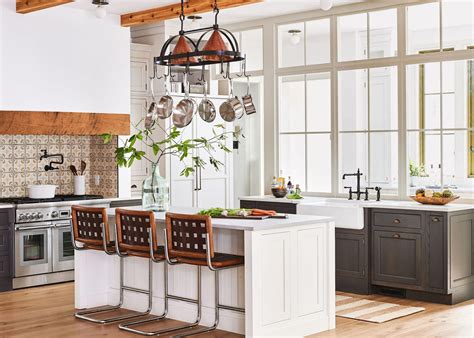 Building Windows Interior 的图像结果