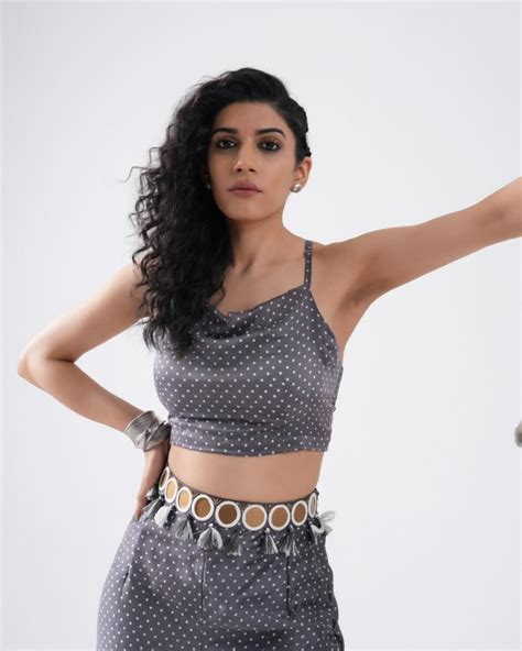 RUHI SET – House Of Wasabi