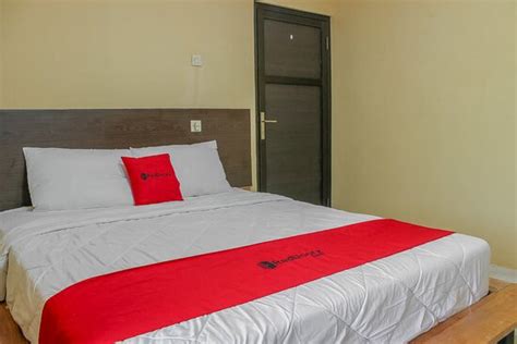REDDOORZ SYARIAH NEAR PASAR MODERN CIKOPO (Karawang, West Java) - Hotel ...