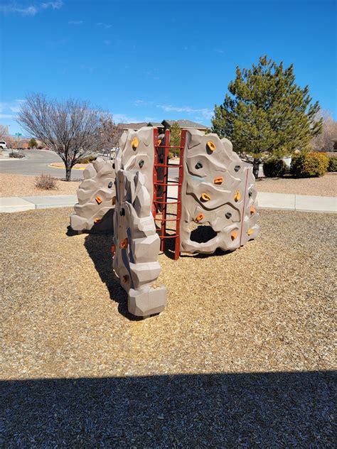 A walk in the parks in Ventana Ranch West