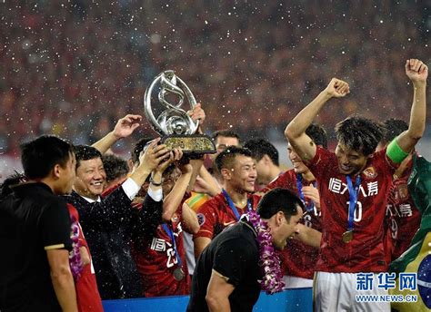 亚冠1／4决赛首回合 上海上港2比2战平浦和红钻_新体育网