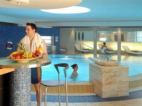 PULLMAN STUTTGART FONTANA - Hotel Reviews, Photos, Rate Comparison ...