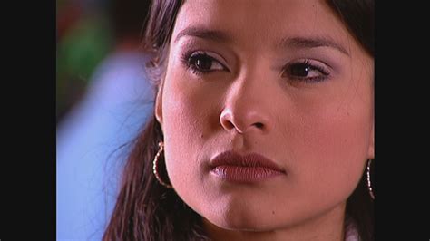 Watch Amores de Mercado Episode: Comentarios maliciosos - NBC.com