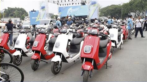 Revolusi Otomotif Online: Tren & Peluangnya