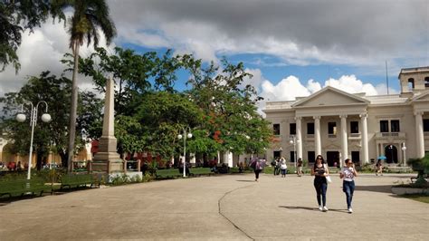 Visions of Santa Clara : Cuba | Visions of Travel
