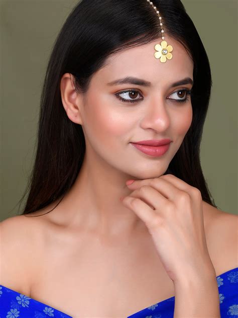 Buy Gold Plated Traditional Floral Maang Tikka for Women Online at ...