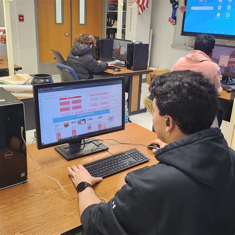 BarryTech | During its annual Alumni Day, Nassau BOCES Barry Tech ...