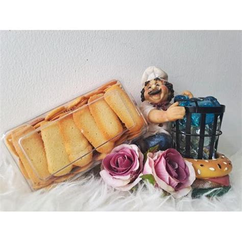 Jual Kue kering Nastar / Keju / Putri salju / Coklat mede / Sagu keju ...