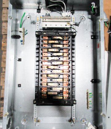 GE A-Series Panelboard W/ AF31SDN Front Cover and AB31B Box, Type 1 ...