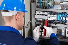 corsi pes e pav corso di formazione per gli addetti ai lavori elettrici corsi pes e pav corso di formazione per gli addetti ai lavori elettrici