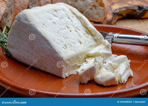 Delice De Bourgogne French Cow S Milk Cheese from Burgundy Region of ...