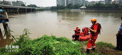 新津17岁少年落水 救援队队员纵身一跃紧急救援 - 成都 - 无限成都