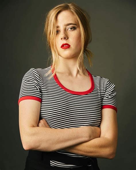 Meet Breaking Bad actor Bryan Cranston’s daughter, Taylor Dearden: the ...