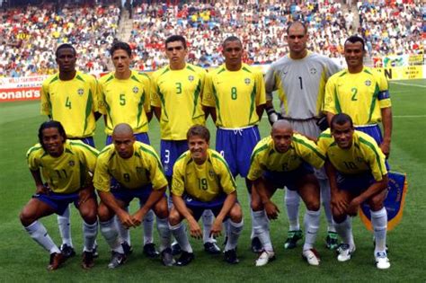 巴西世界杯历届阵容：02年3R无人能挡造五星巴西 14年内马尔扛旗 - 知乎