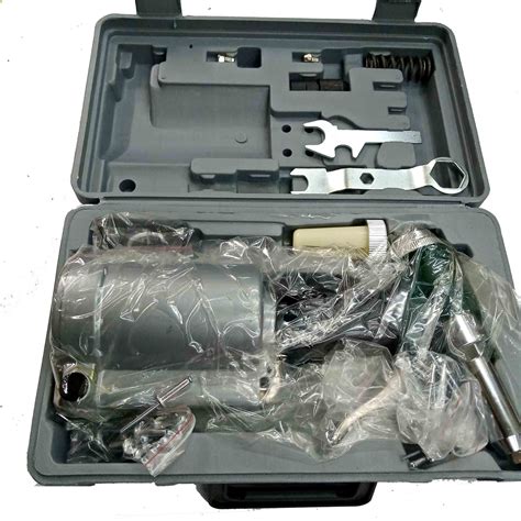 HYDRAULIC RIVETER Heavy Duty Fast Hitting Rivet Gun - OPERA TOOLS