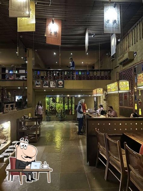 Jassi De Parathe, Vadodara - Restaurant menu, prices and reviews