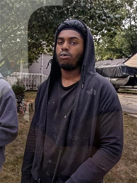 Claycomo police looking for man connected to investigation