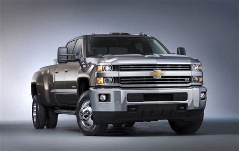 Chevrolet-Silverado 3500HD (2015) - picture 1 of 4