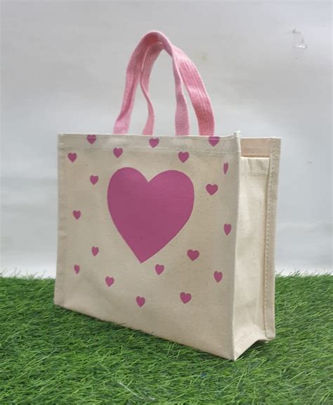 Heart Bag – V 8 Store