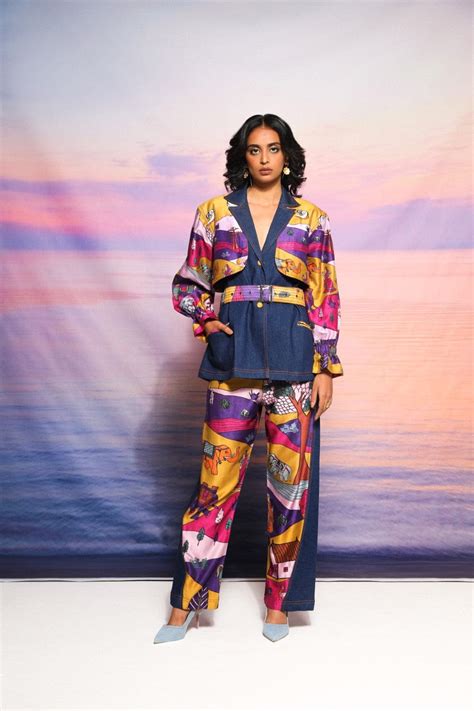 Hulchul Trench – House of Ananya