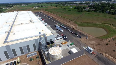 Engineering the Redistribution Center • Innovative Refrigeration Systems