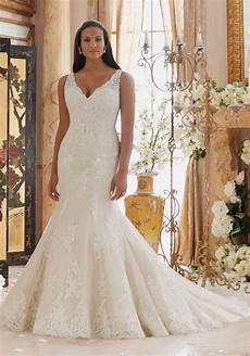 Plus Size Wedding Gowns by Plus Size Wedding Dress With Lace Appliques On Tulle Plus Size Wedding Gowns