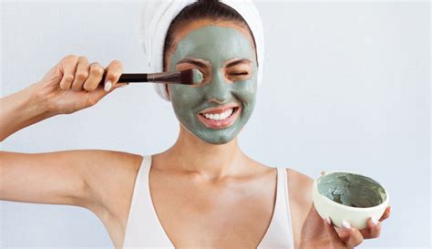 Why Use Clay Mask for Oily Skin & Enlarged Pores? - The Zen Blog