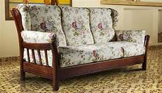 divani classici in legno divano 2 posti iowa arte povera noce divani it divani classici in legno divano 2 posti iowa arte povera noce divani it