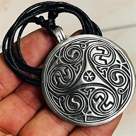 Generic Morgana Triskele Triskelion Pagan Celtic India | Ubuy