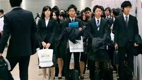 日本移民|我曾经在日本留学打工的经历和时给，现在来日本打工能赚多少钱。送货司机每月也能赚50万是不是真的？ - YouTube
