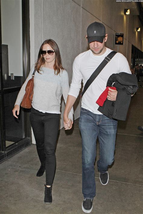 Lax Airport Emily Blunt Lax Airport Beautiful High Resolution Babe Boyfriend Celebrity Posing Hot