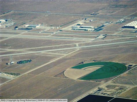 Palmdale Usaf Plant 42 Airport (PMD) Photo