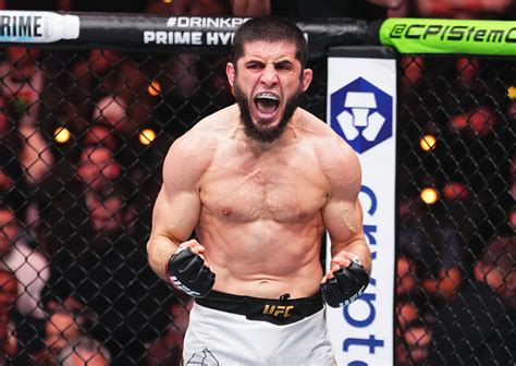 Welterweight Islam Makhachev looks in insane shape after taking ...