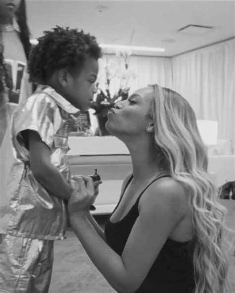 Pin by Sasha on Beyoncé | Beyonce and jay, Beyonce, Beyonce and jay z