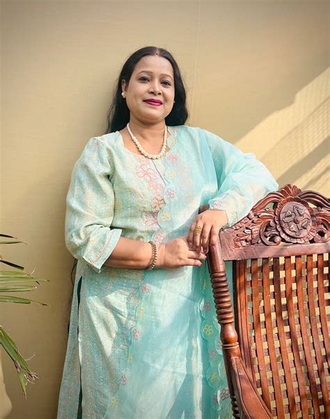 Vyoma Three Piece Straight Cut Kurti Set – Mia by Lynette Vincent