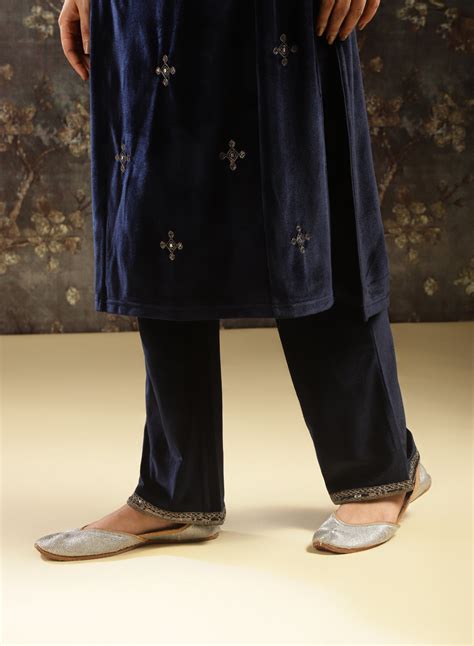 Navy Blue Embroidered Velvet Kurta Set for Women – Lakshita
