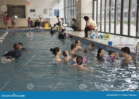 Swimming Lessons New York USA Editorial Stock Photo - Image of venue ...
