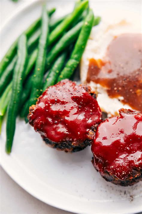 Mini Meatloaf Recipe - Chelsea's Messy Apron
