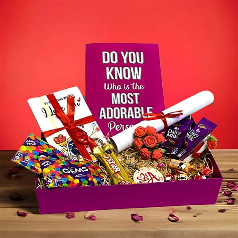 Love hamper | Personalized romantic gift for her – Happy Jugnu