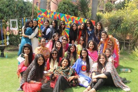 Itimes DU Diaries: The charisma of Jesus and Mary College