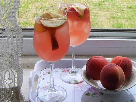 White Peach Sangria Recipe