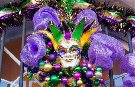 Mardi Gras Party Decorations