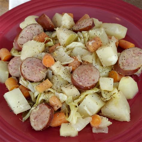Slow Cooker Sausage, Potato and Cabbage | Recipe | Crockpot recipes ...