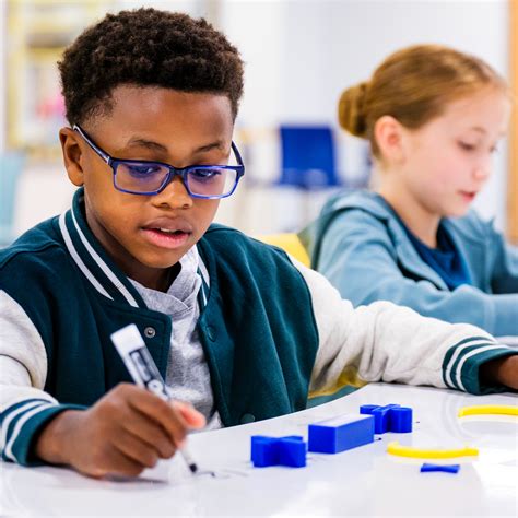 Davis Drive Elementary School / Homepage