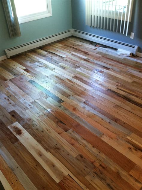 Wood Pallet Floor