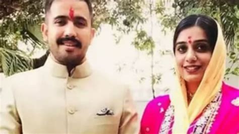 विक्रमादित्य सिंह पर उनकी पत्नी ने लगाए गंभीर आरोप, कहा- बैडरूम तक में ...