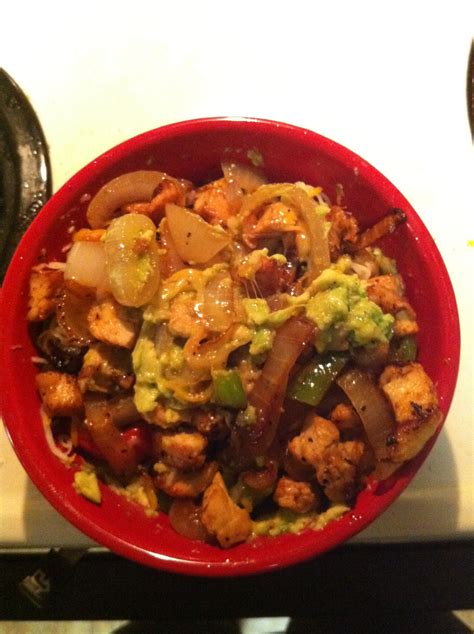 CHICKEN FAJITA BOWL | Nutrition Blog