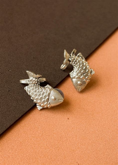 Matsya Ear Cuff – Aere Clothing